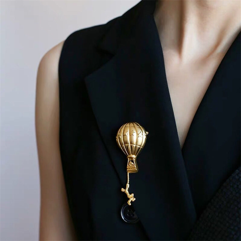 【Mihmily】 Heißluftballon-Brosche, Retro-Eleganz, exquisiter Palast-Stil, Mantelnadel, die erste Wahl für Damengeschenke