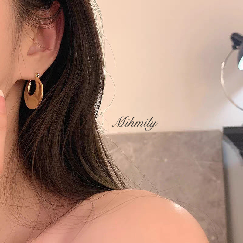 【Mihmily】Elegant European and American style flat round gold-plated earrings - a simple yet sophisticated gift