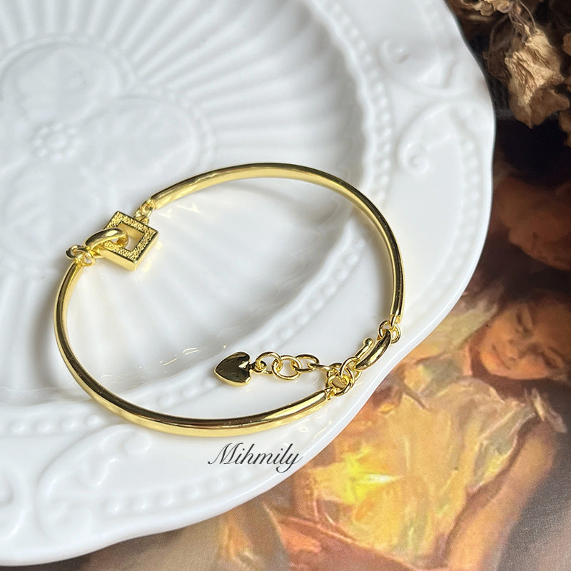 【Mihmily】French chain bracelet, unique design, sweet and simple, the perfect gift for women - brings good luck